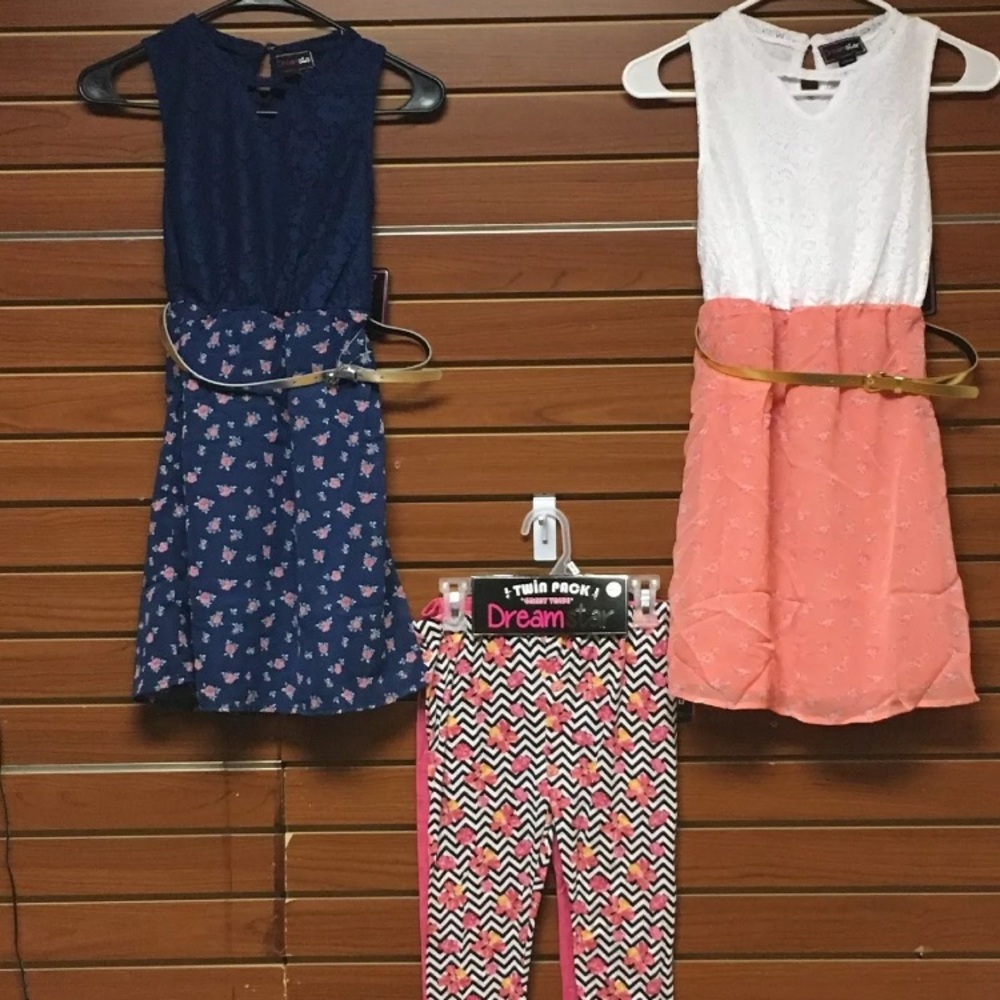 2 Dresses and 2 pairs of Leggings!!!